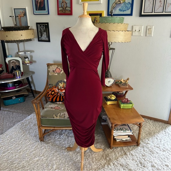 Retro Dress 1950s Style Leota Wiggle Pencil Burgundy Red S M Pinup 50s - Picture 2 of 7